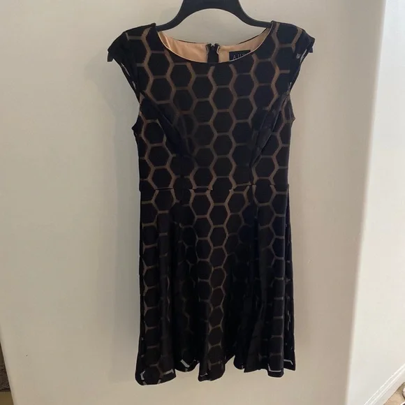 AUW | Dresses | Flowy Cap Sleeve Work Dress | Poshmark AUW | Dresses | Flowy Cap Sleeve Work Dress | Poshmark